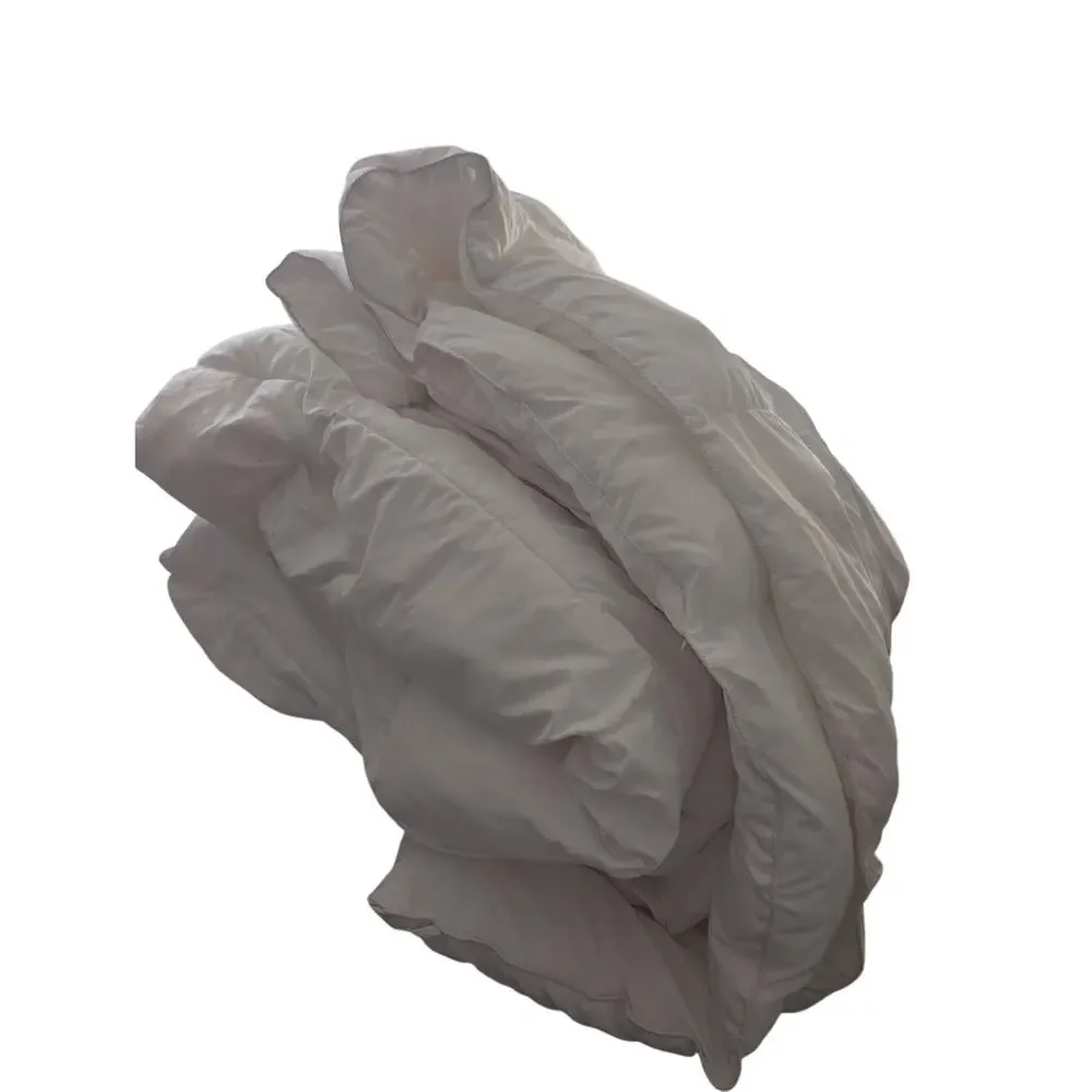NWOT! HOTEL SUITE! PURE WHITE DOWN ALTERNATIVE, HYPOALLERGENIC COMFORTER! FULL